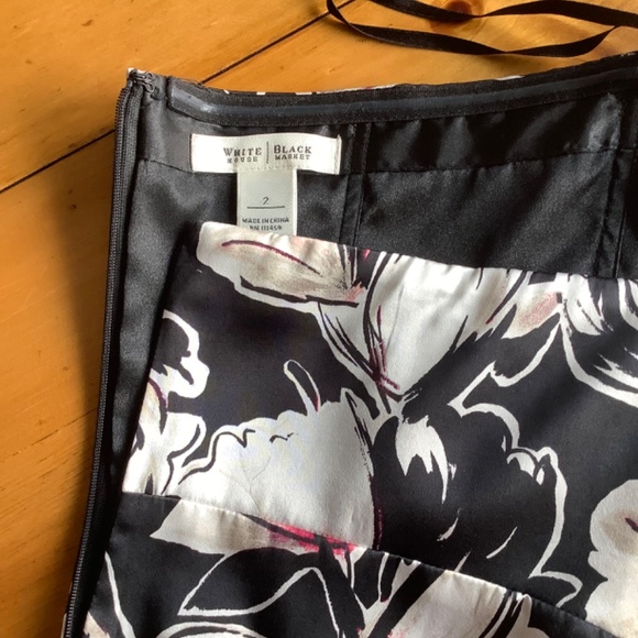 White House Black Market halter sundress - Picture 3 of 3